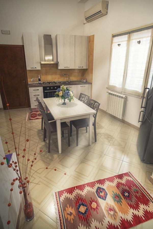 Casa Vacanze Francesca Apartment Mazara del Vallo Luaran gambar